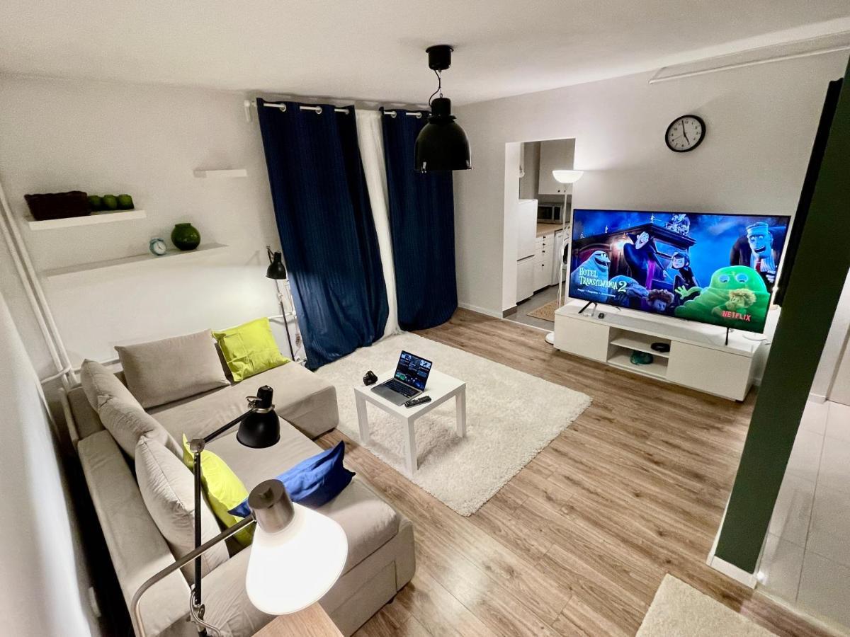 Holiday Metro Fast Wifi Tv'70 Netflix Hbo Appletv Varsovie Extérieur photo