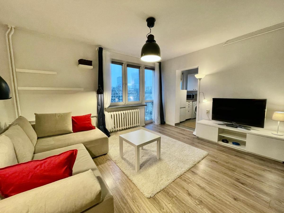 Holiday Metro Fast Wifi Tv'70 Netflix Hbo Appletv Varsovie Extérieur photo