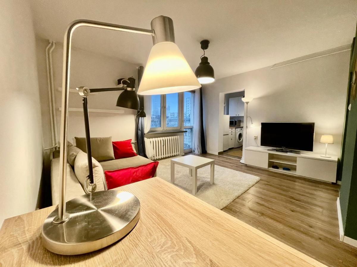 Holiday Metro Fast Wifi Tv'70 Netflix Hbo Appletv Varsovie Extérieur photo